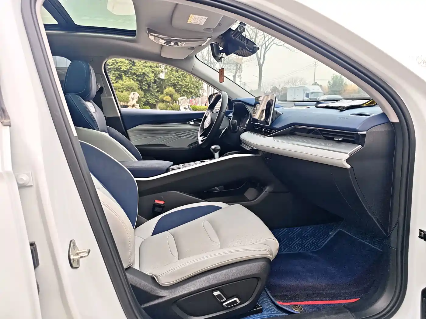 Фото 6 - Geely Preface