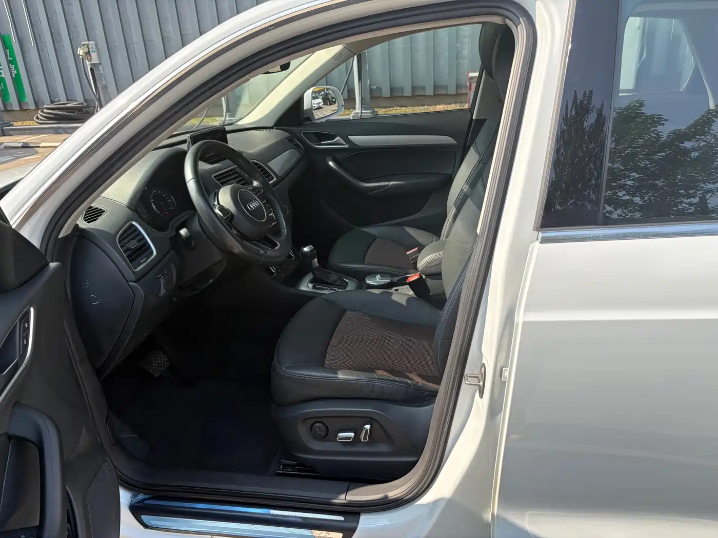 Фото 6 - Audi Q3