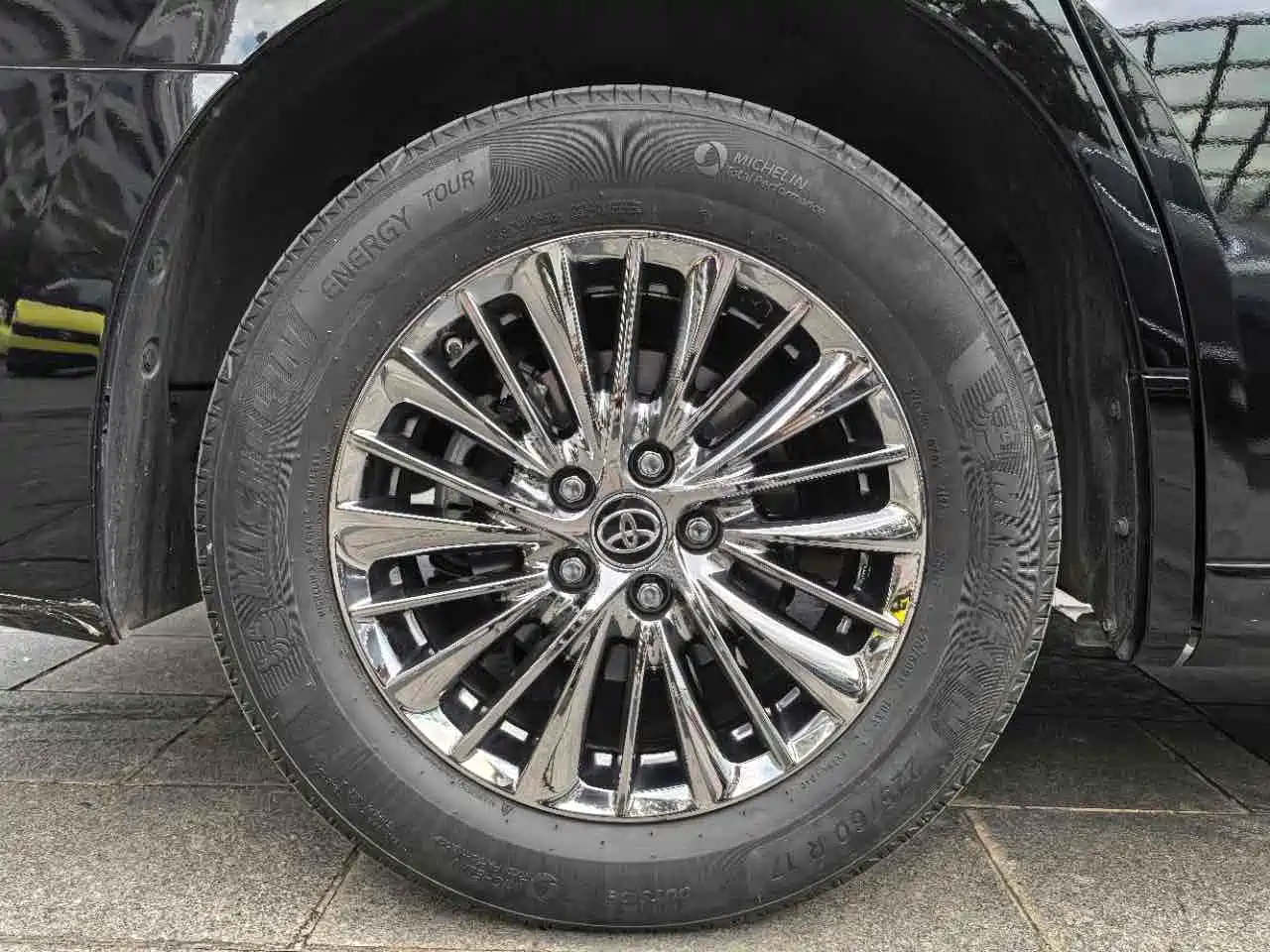 Toyota Alphard 2021 Hybrid 2.5L Premium фото 12