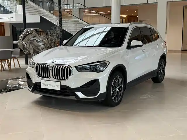 BMW X1 2022 sDrive25Li Leading — фото 1