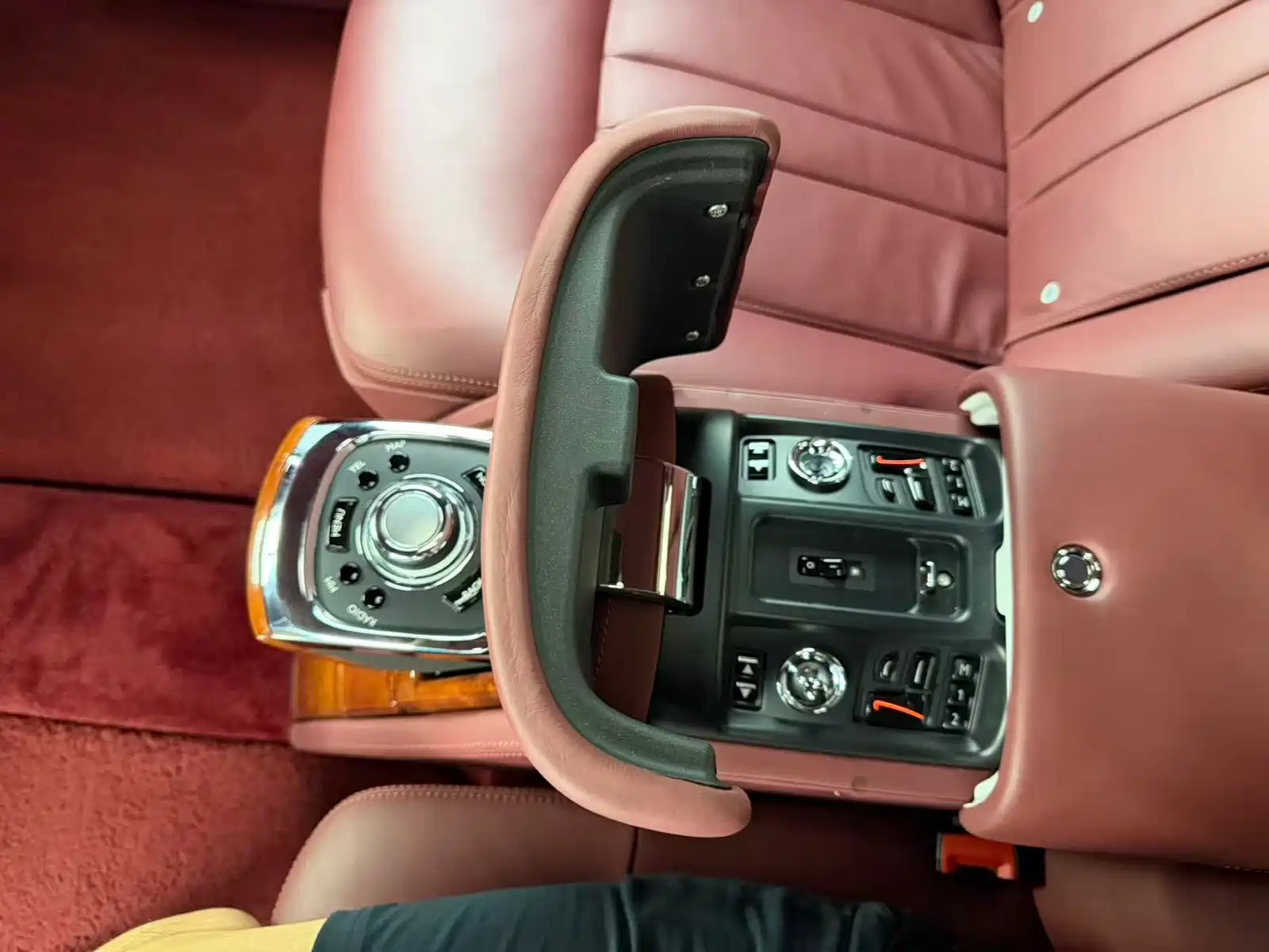 Фото 8 - Rolls-Royce Phantom