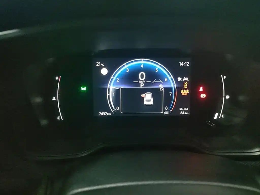 Toyota Corolla Cross 2023 2.0L Pioneer Edition фото 12