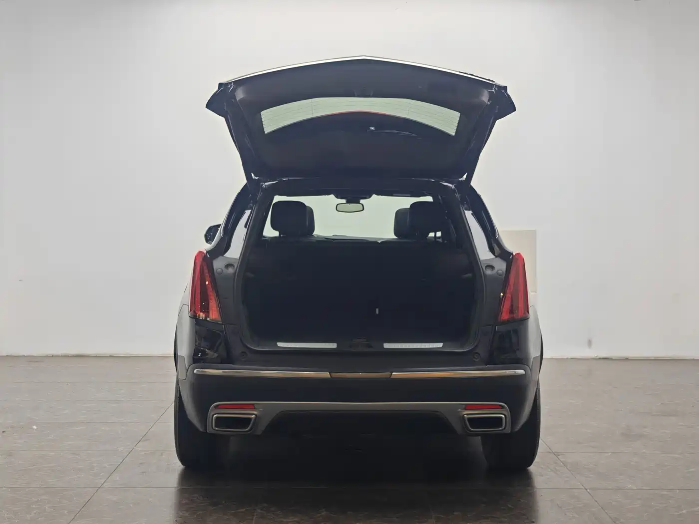 Фото 12 - Cadillac XT5