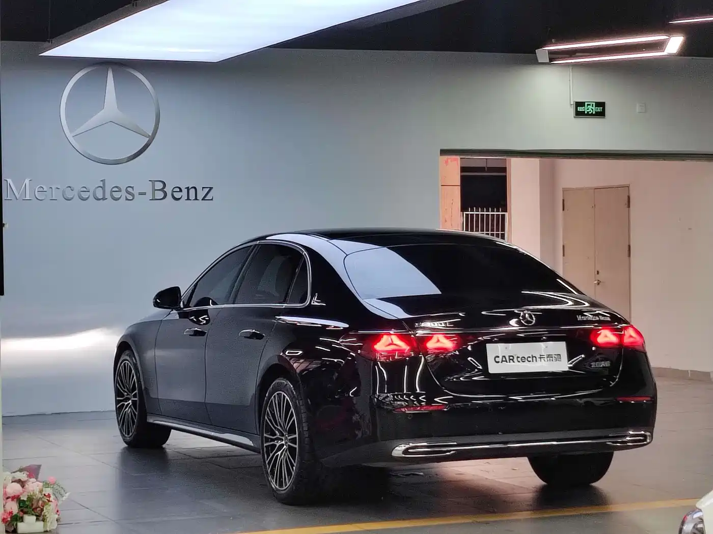 Mercedes-Benz E-Class, миниатюра 6