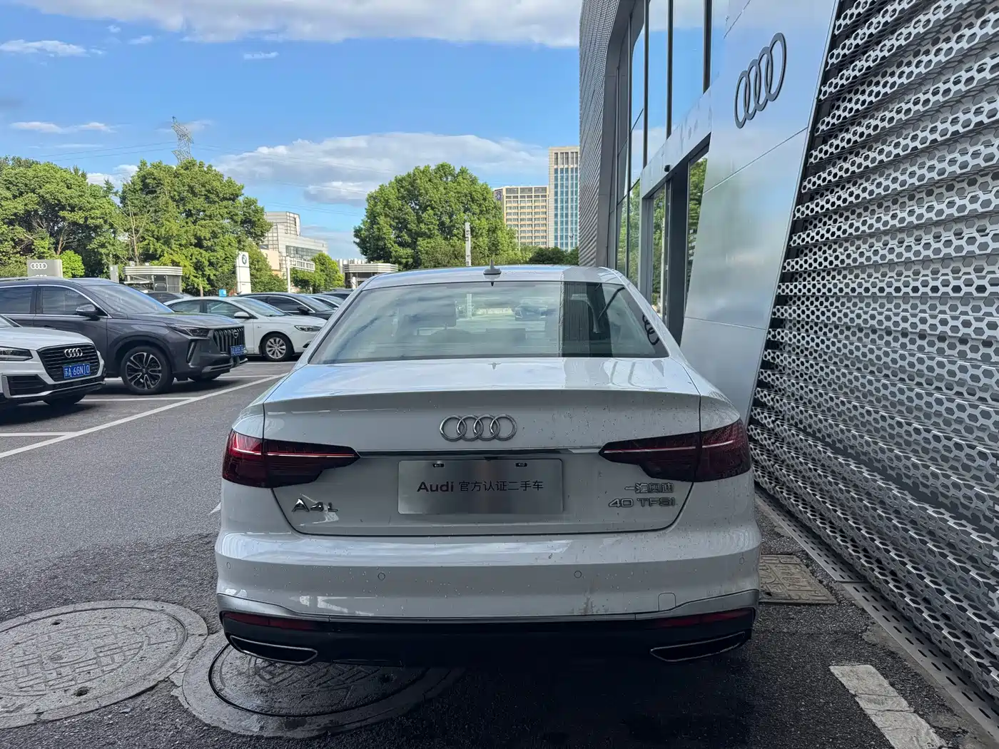 Фото 5 - Audi A4L