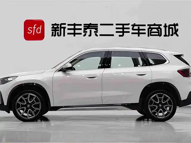 BMW X1 2023 sDrive25Li X Design Package — фото 4
