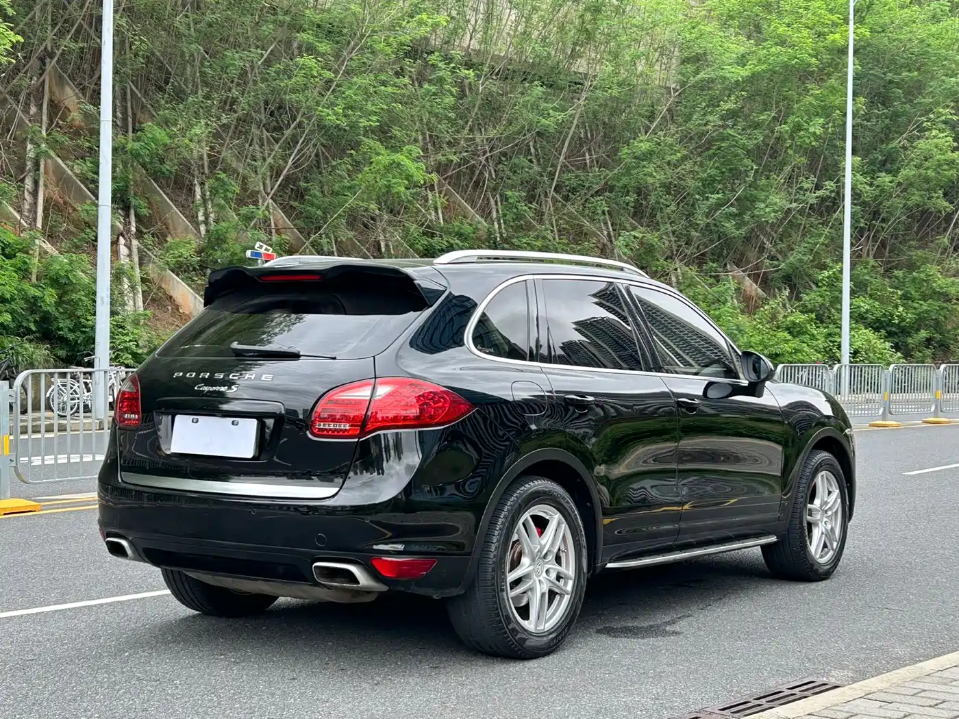 Porsche Cayenne 2011 Cayenne S 4.8L фото 15