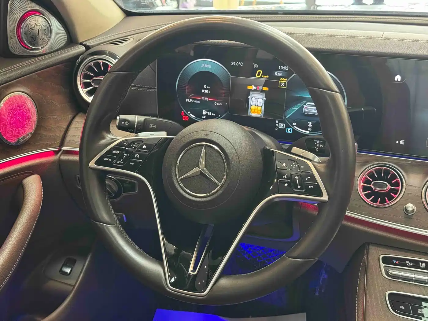 Mercedes-Benz E-Class 2023 E 300 L Fashion фото 12