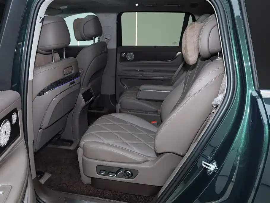 AITO Wenjie AITO M9 2025 Extended Range Ultra 52kWh 6-Seater фото 20