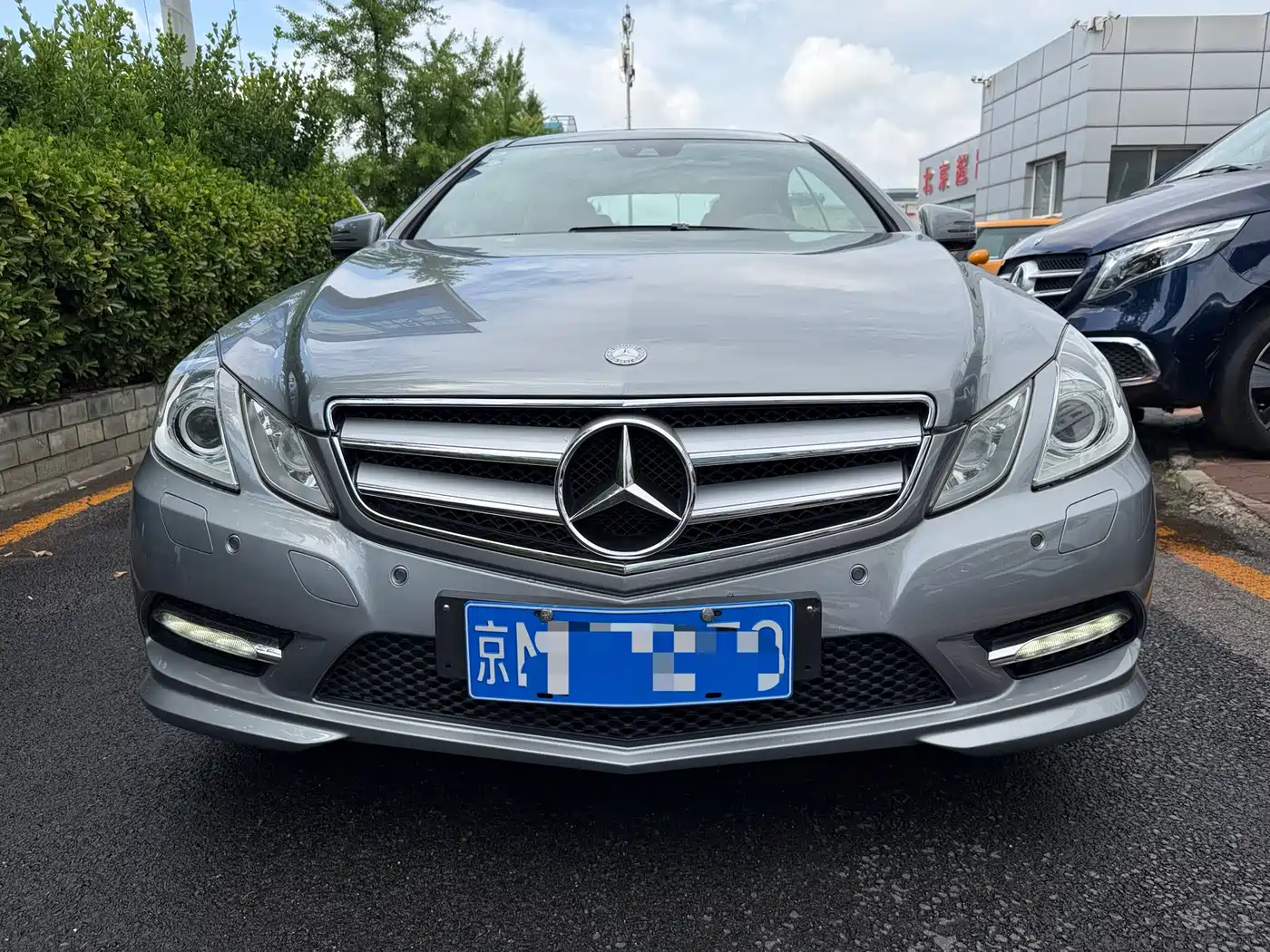 Mercedes-Benz E-Class (Import) 2012 E 200 CGI Coupe фото 2