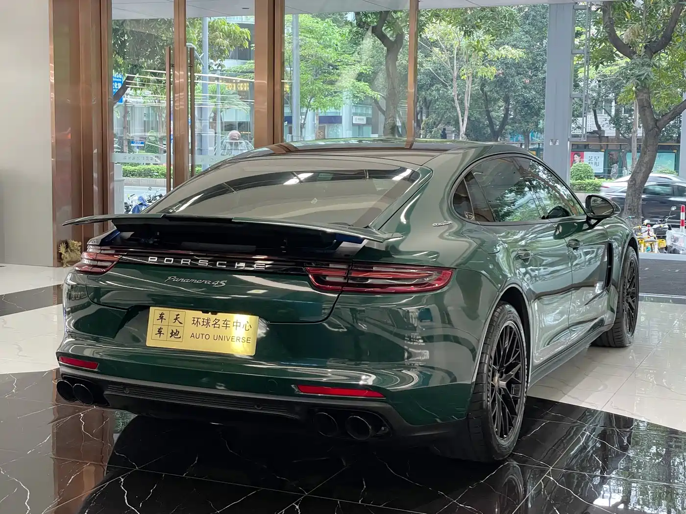 Porsche Panamera 2017 Panamera Executive Long Wheelbase 3.0T фото 6