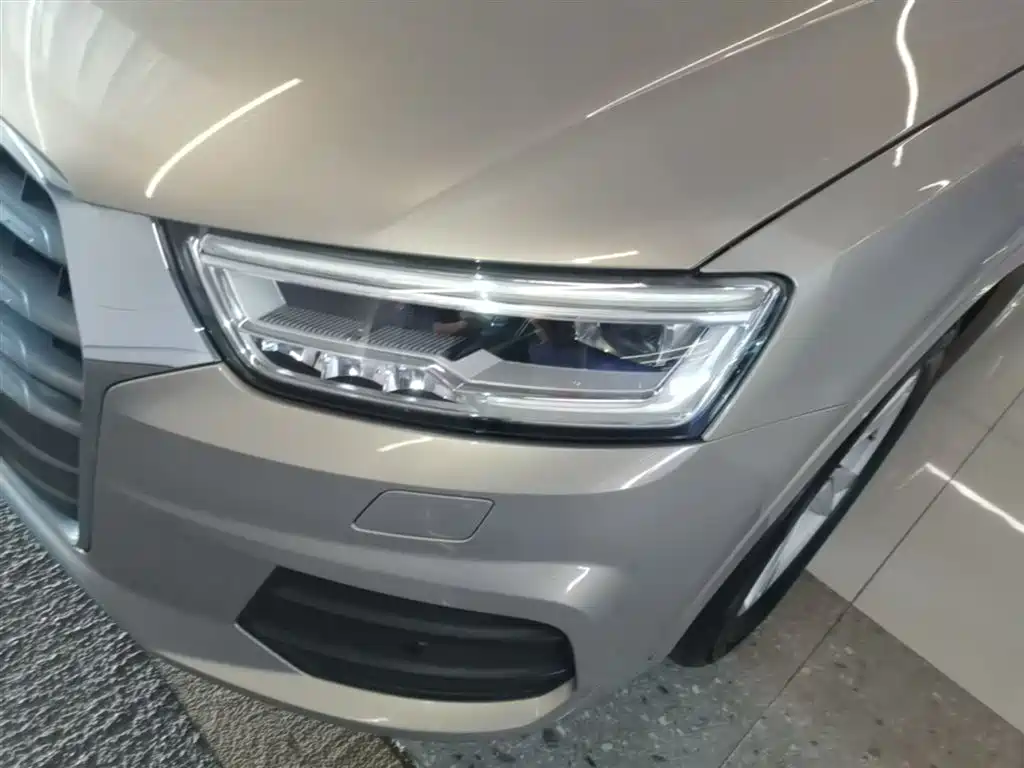 Audi Q3 2018 30th Anniversary Edition 35 TFSI Fashion фото 18