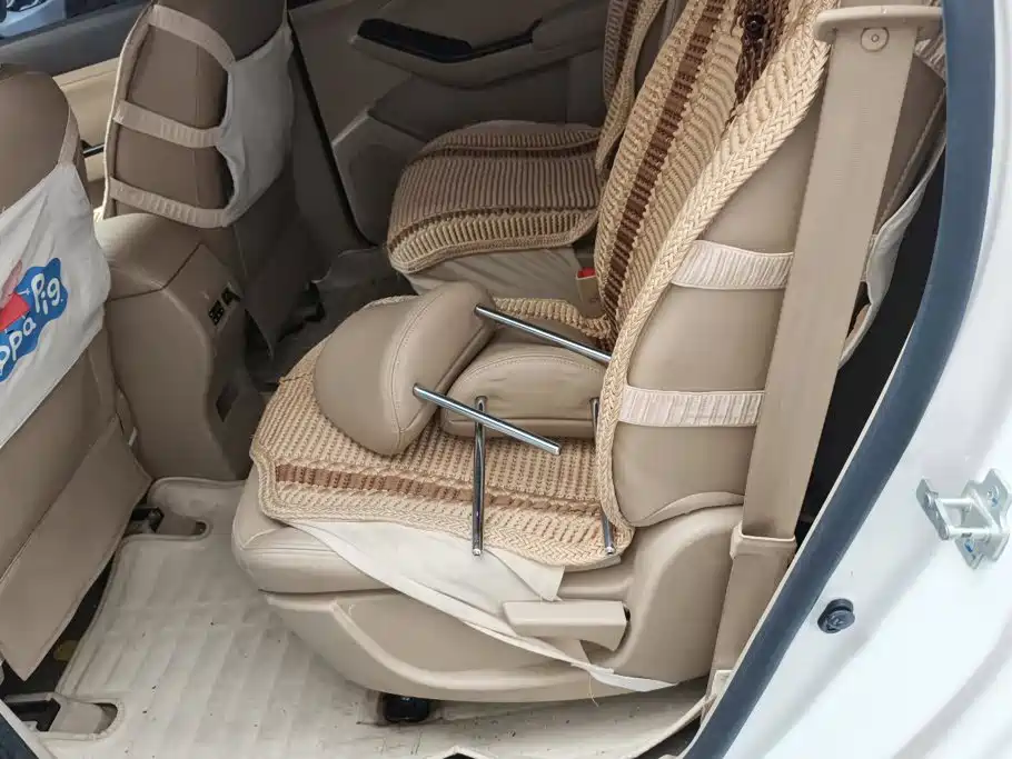 Baojun 730 2014 2014 1.5L Manual Luxury 7-seater