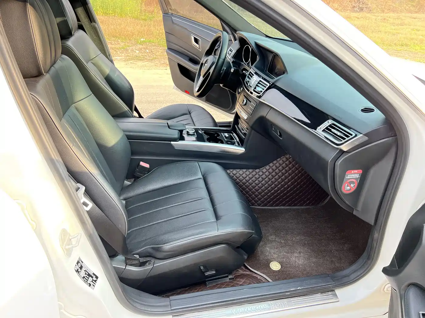 Mercedes-Benz E-Class 2015 Facelift E 180 L фото 16