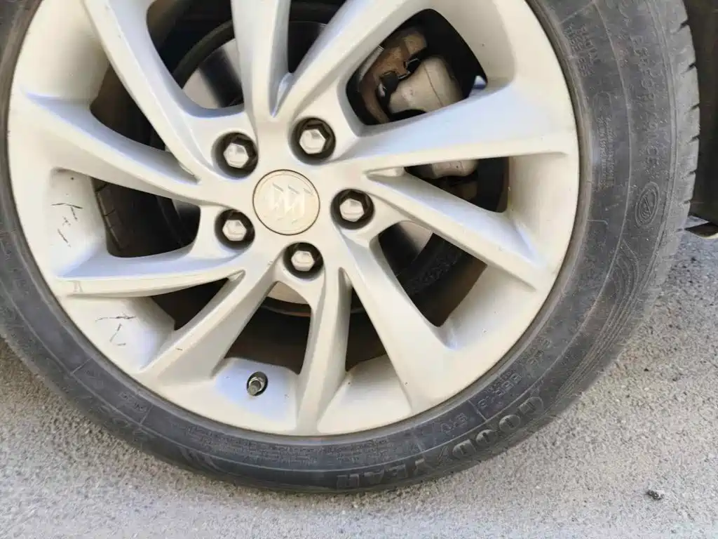 Фото 7 - Buick Verano