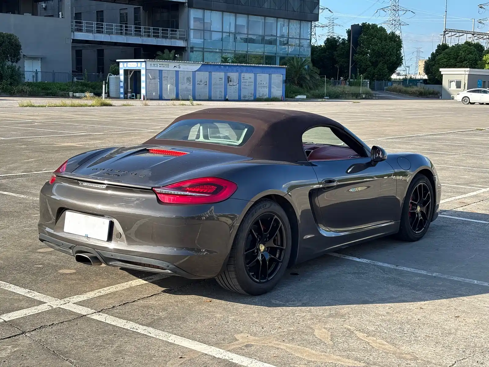 Photo 13 - Porsche Boxster