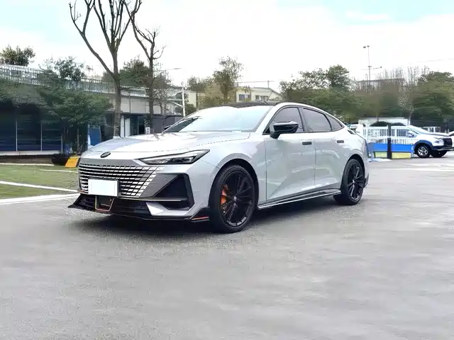 Changan UNI-V 2022 1.5T Premium Model