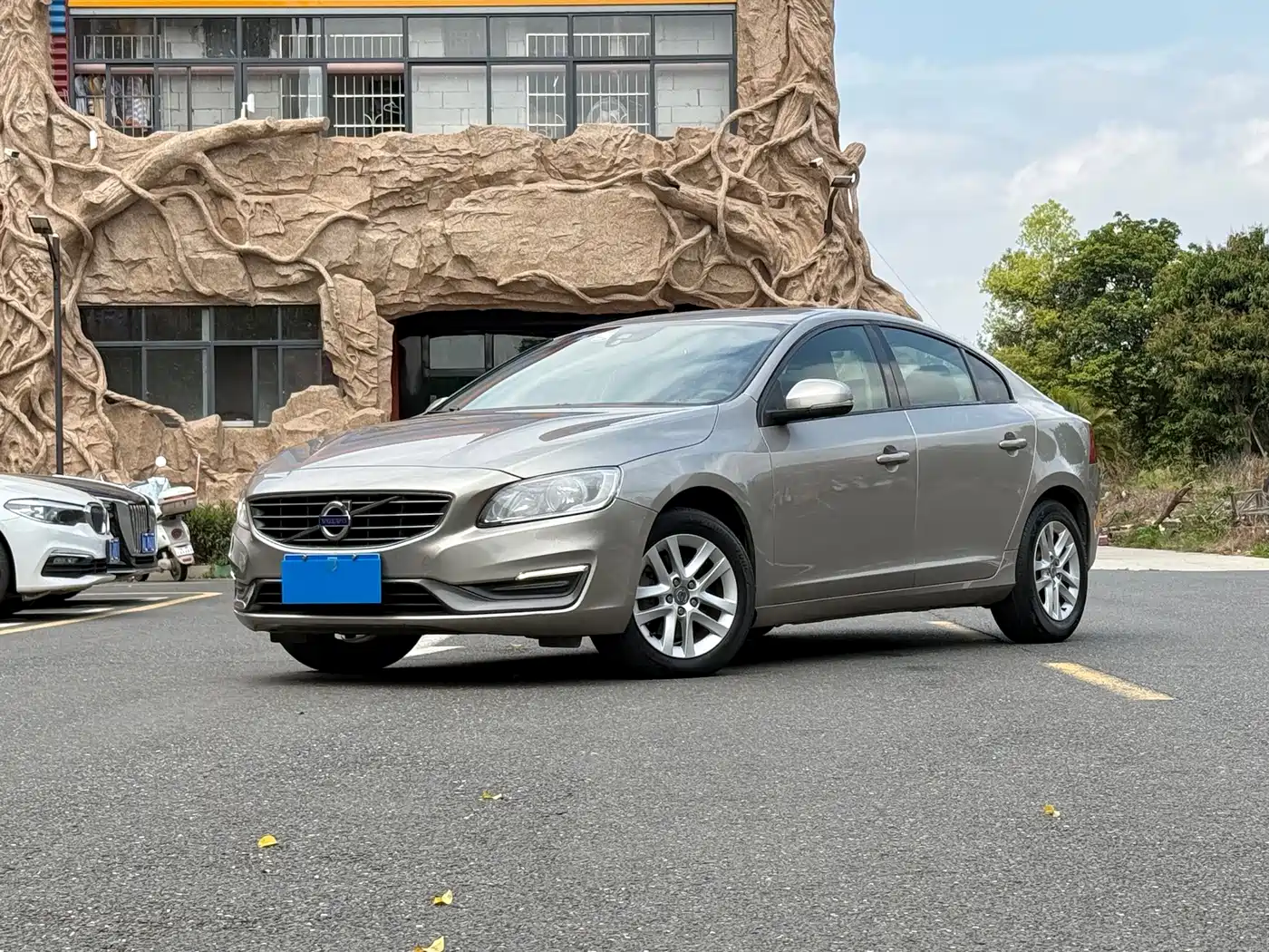 Photo 1 - Volvo S60