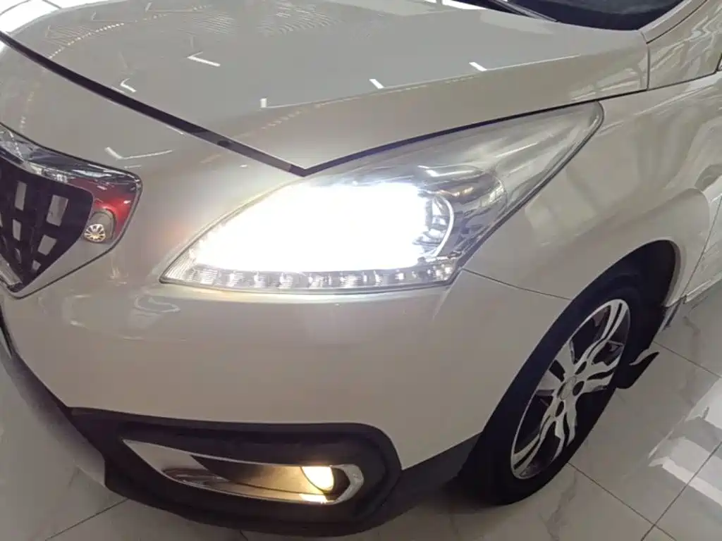 Peugeot 3008 2017 2016 1.6THP Automatic Classic Edition