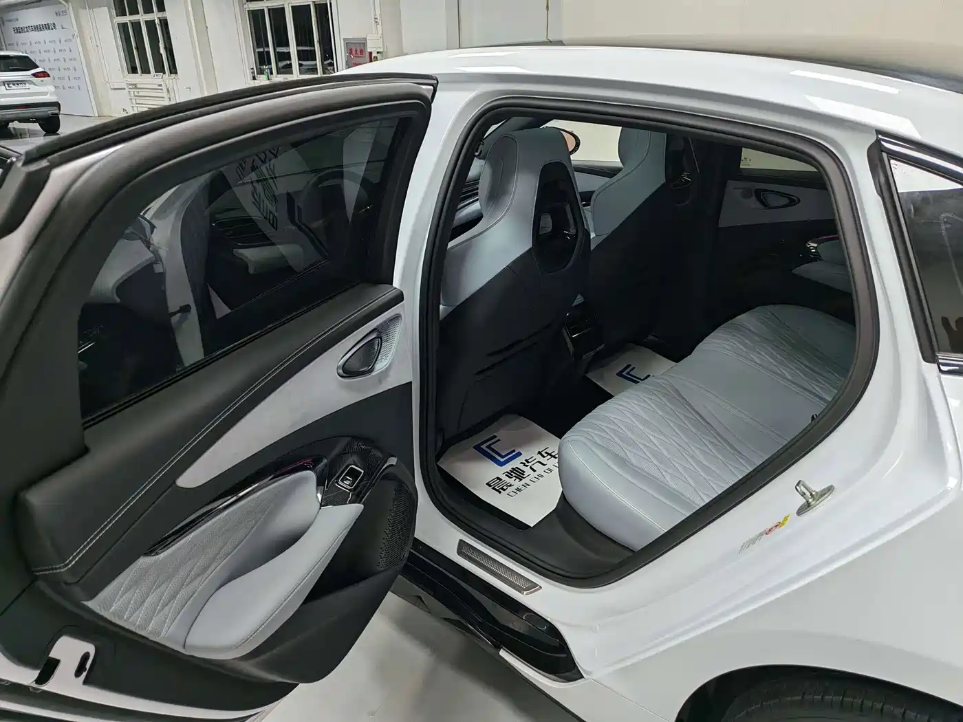 BYD Seal 2023 2022 550km Standard Range RWD Premium