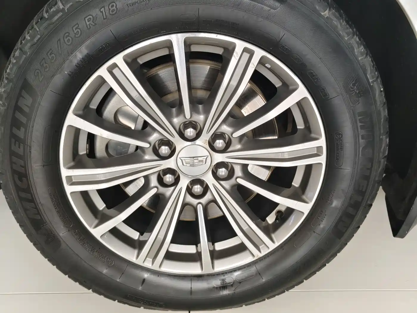 Cadillac XT5 2018 28T 4WD Luxury фото 4