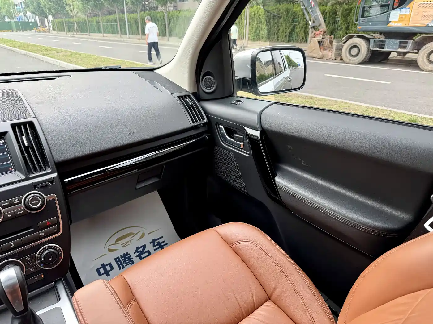 Land Rover Freelander 2 2015 2.0T Si4 HSE Luxury Collector's Edition фото 16