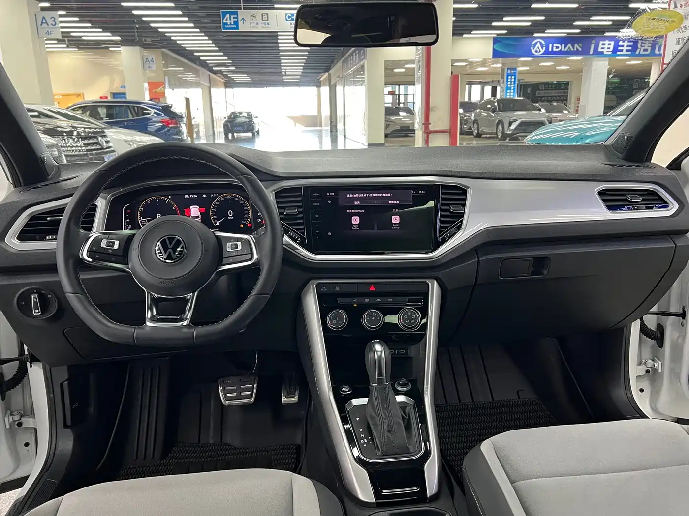 Volkswagen T-Roc, миниатюра 6
