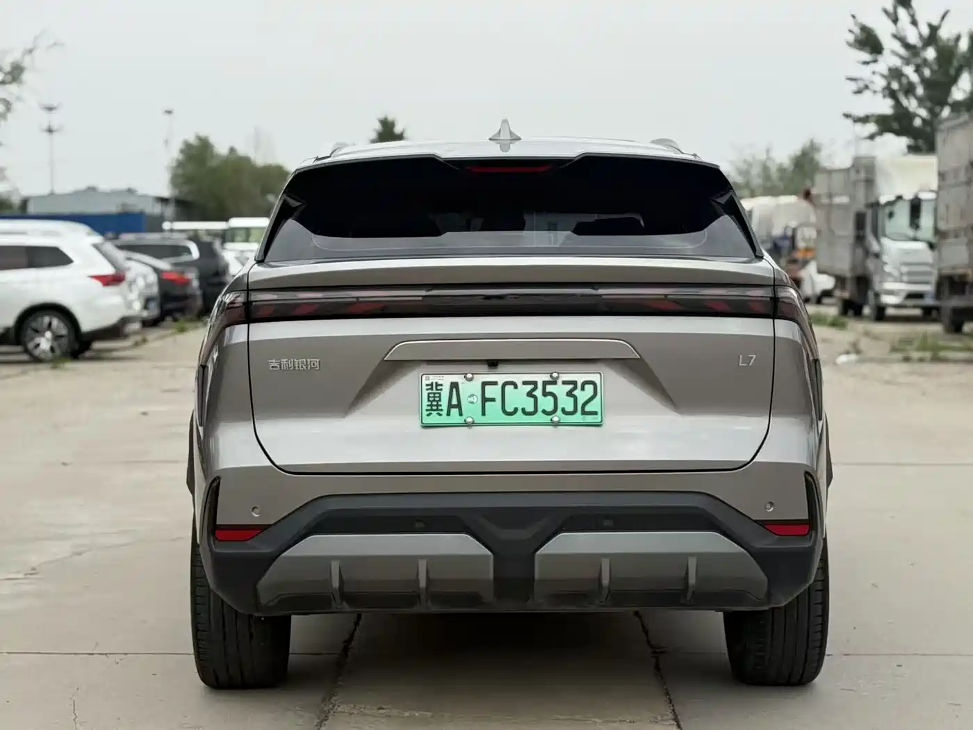 Geely Galaxy Galaxy L7 2024 1.5T 115km PLUS Soaring Dragon Edition фото 13