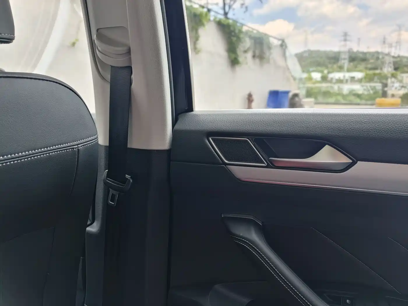 Volkswagen Magotan 2023 2 Million Units Commemorative Edition 280TSI DSG Comfort фото 16
