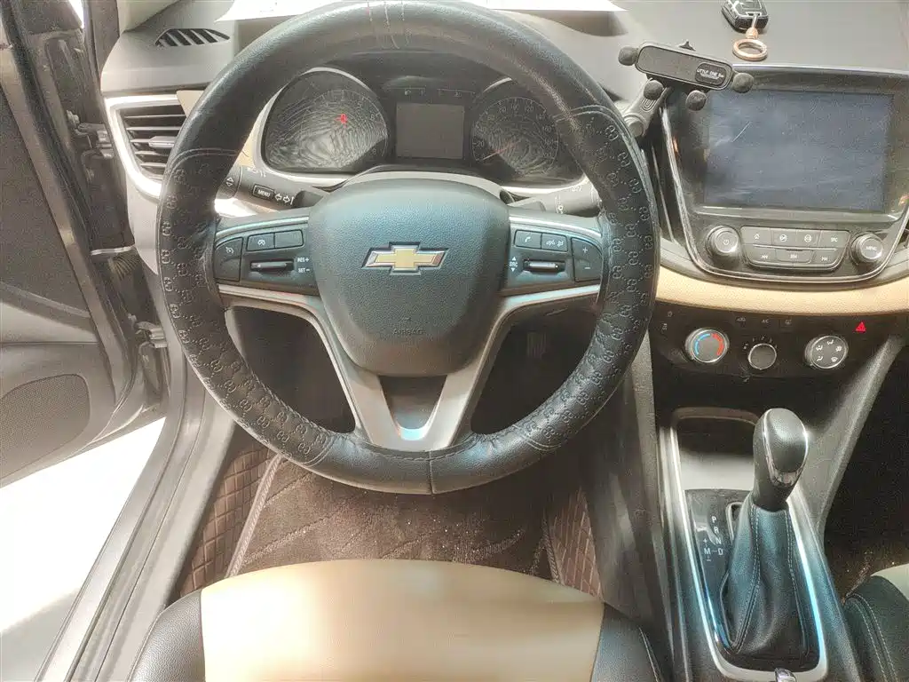 Chevrolet Monza 2020 320 Auto Joy Edition фото 3