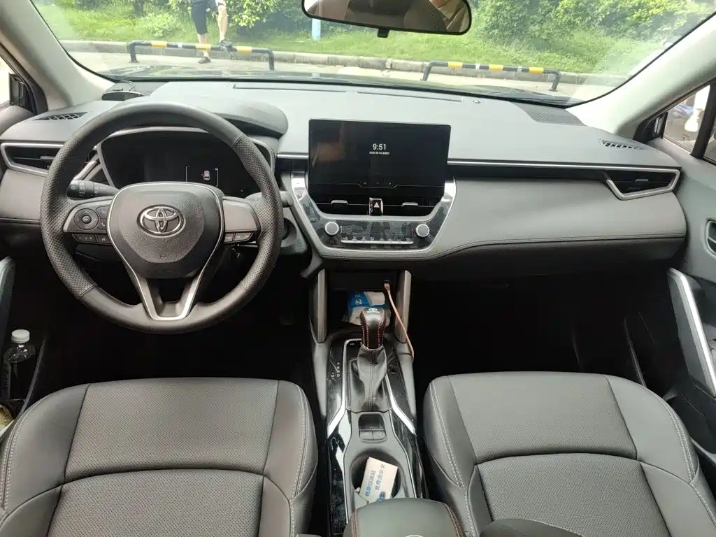 Toyota Frontlander 2025 2024 2.0L CVT Elite Plus Edition