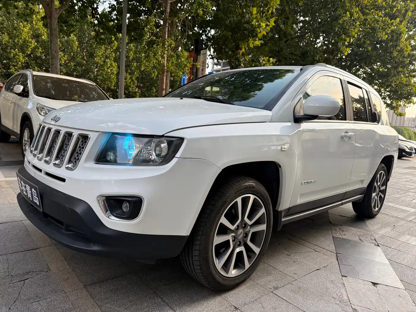 Jeep Compass (Import) 2015 2014 Facelift 2.0L 2WD Elite Edition