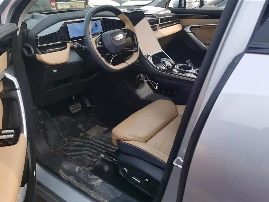 GEELY AUTOMOBILE BOYUE L