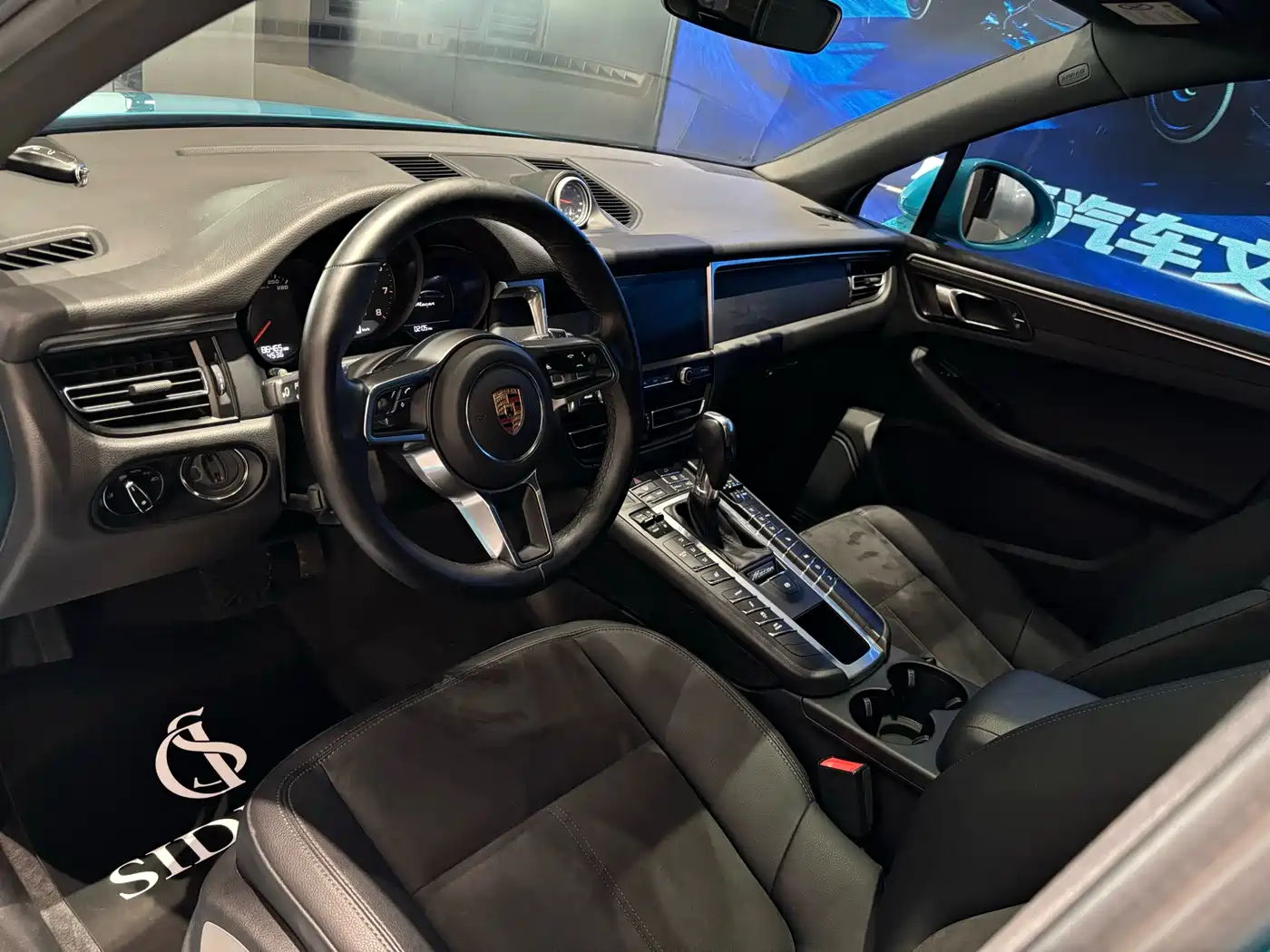Porsche Macan 2018 Macan 2.0T фото 11