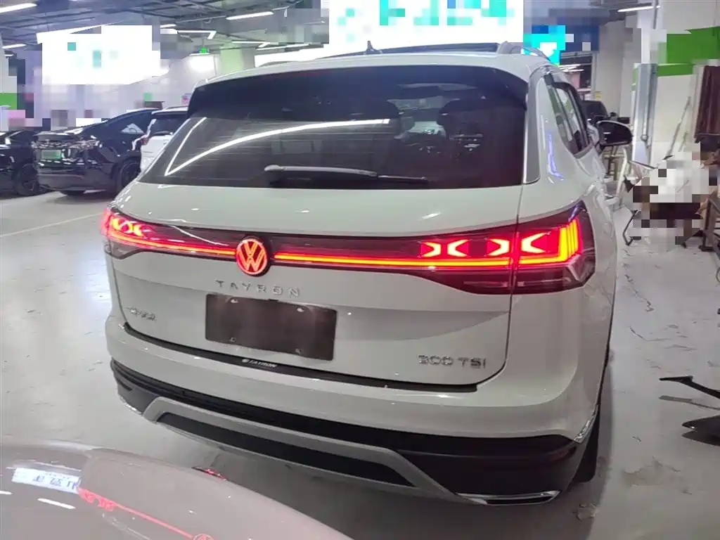 Volkswagen Tayron 2024 300TSI 2WD Luxury Plus Advanced фото 6