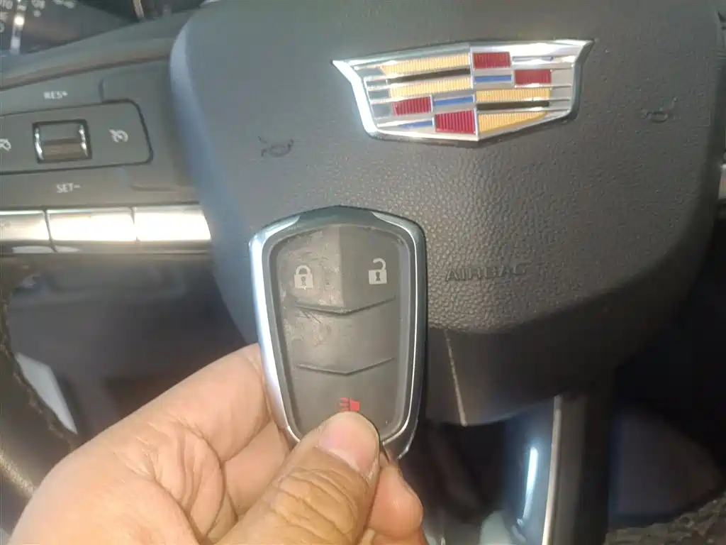 Cadillac XT4 2021 28T FWD Technology Edition фото 9