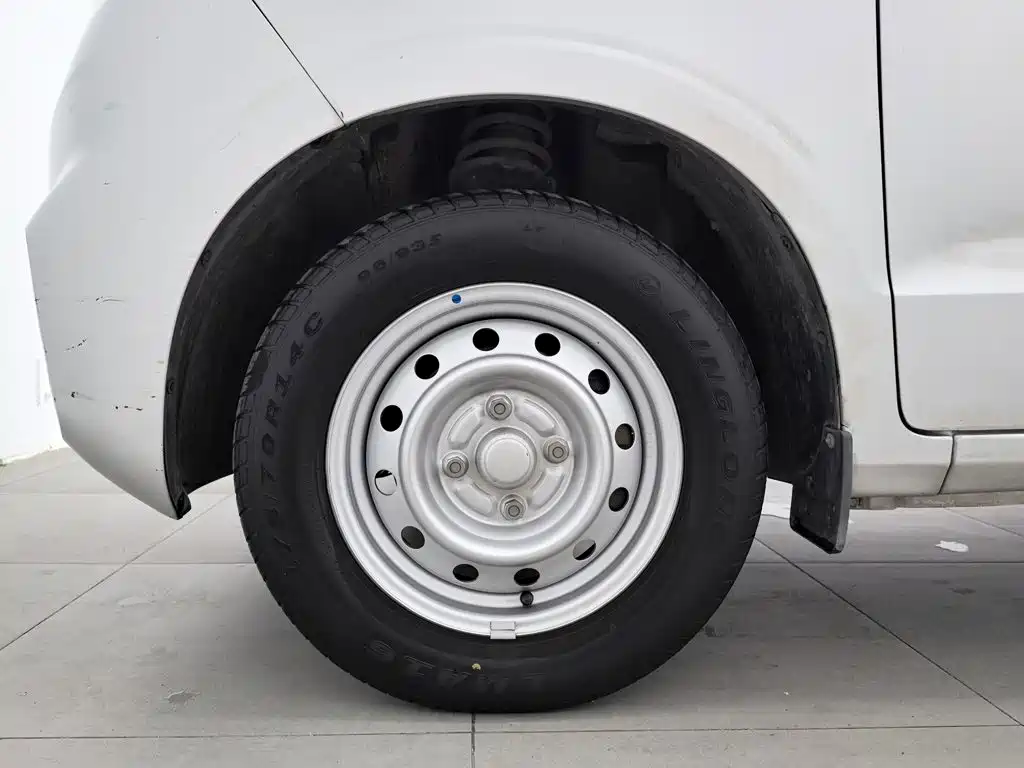 Wuling Motors Wuling Hongguang V 2024 2022 1.5L Power Take Edition Enclosed Van Electric Power Steering LAR