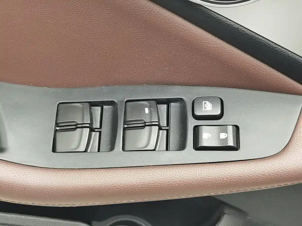 Soueast A5 Wing Dance 2022 2021 1.5L CVT Wing Luxury Edition