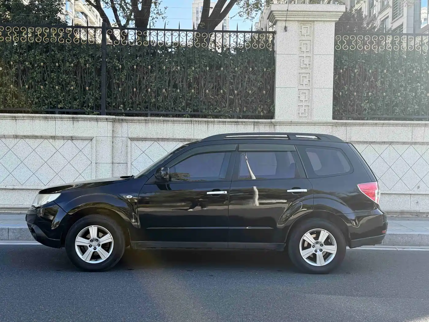 Subaru Forester 2010 2.0XS Automatic Luxury Edition фото 3