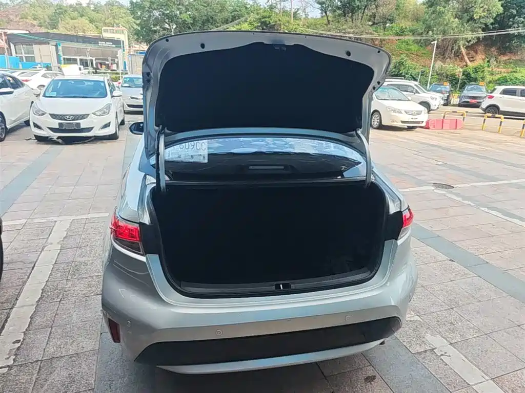 Toyota Levin 2021 185T CVT Luxury Edition фото 19