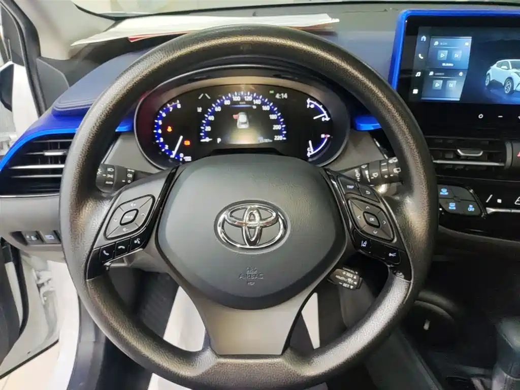 Toyota C-HR 2023 Model 2.0L Comfort Edition фото 11