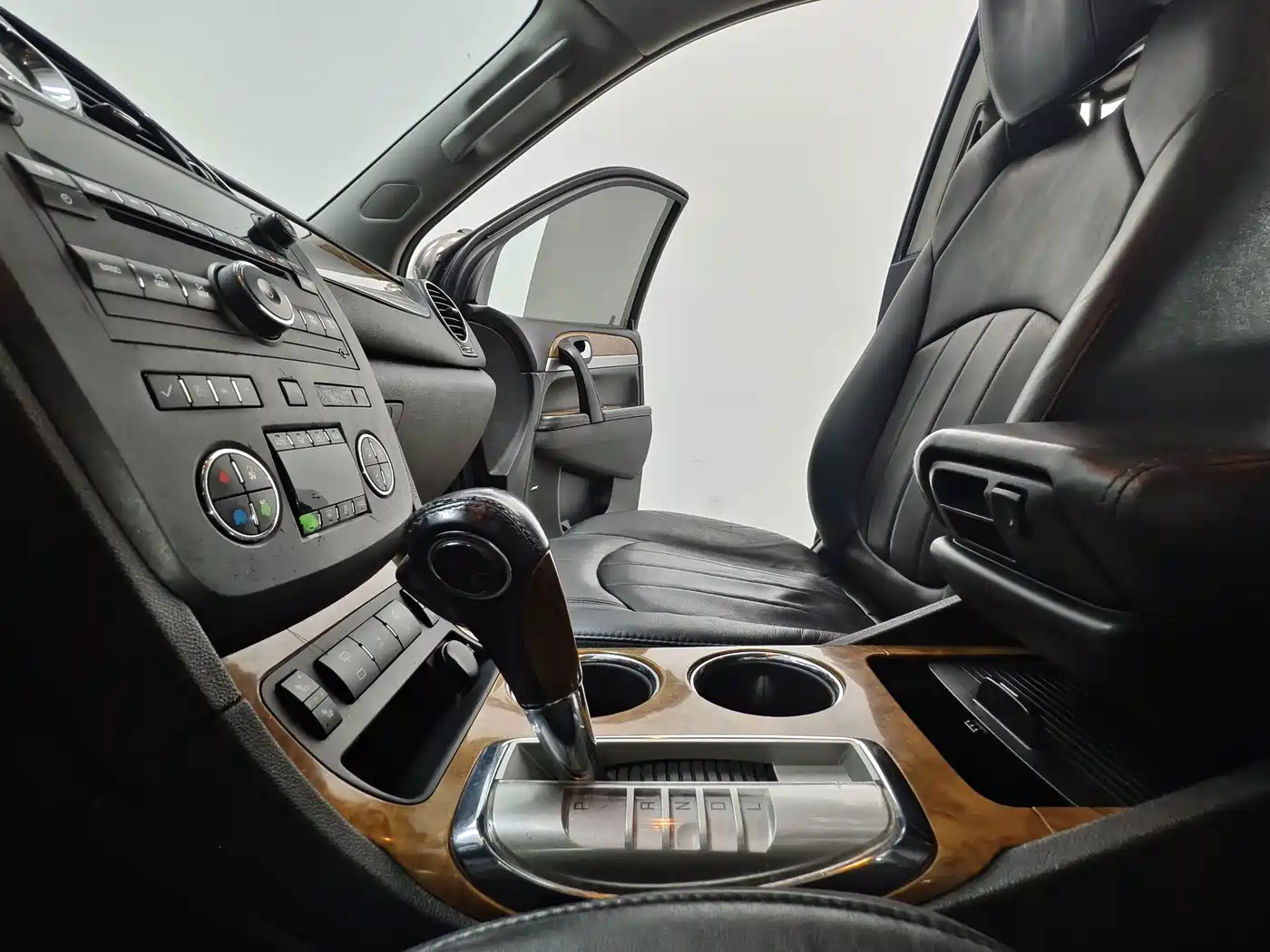 Buick Enclave 2011 2010 3.6L Elite Edition