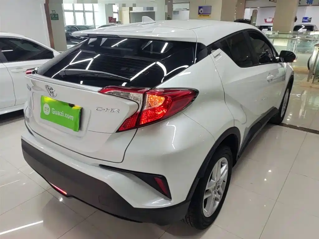 Toyota C-HR 2023 Model 2.0L Comfort Edition фото 7