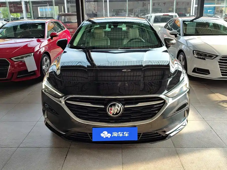 Photo 2 - Buick LaCrosse