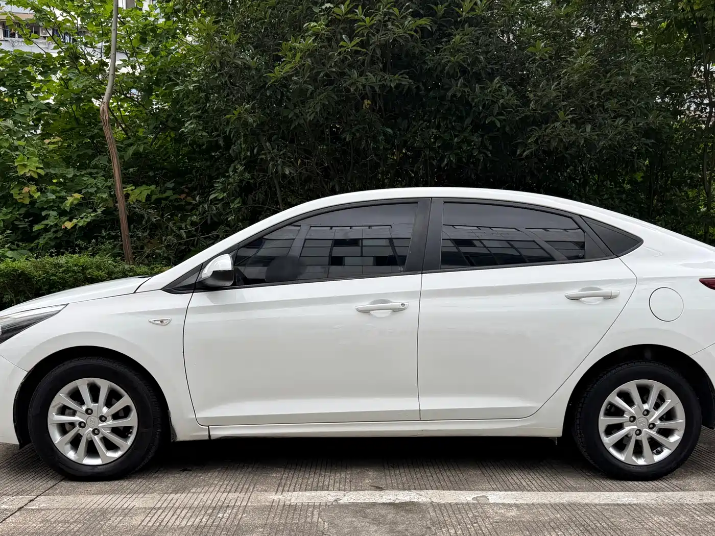 HYUNDAI ACCEPT