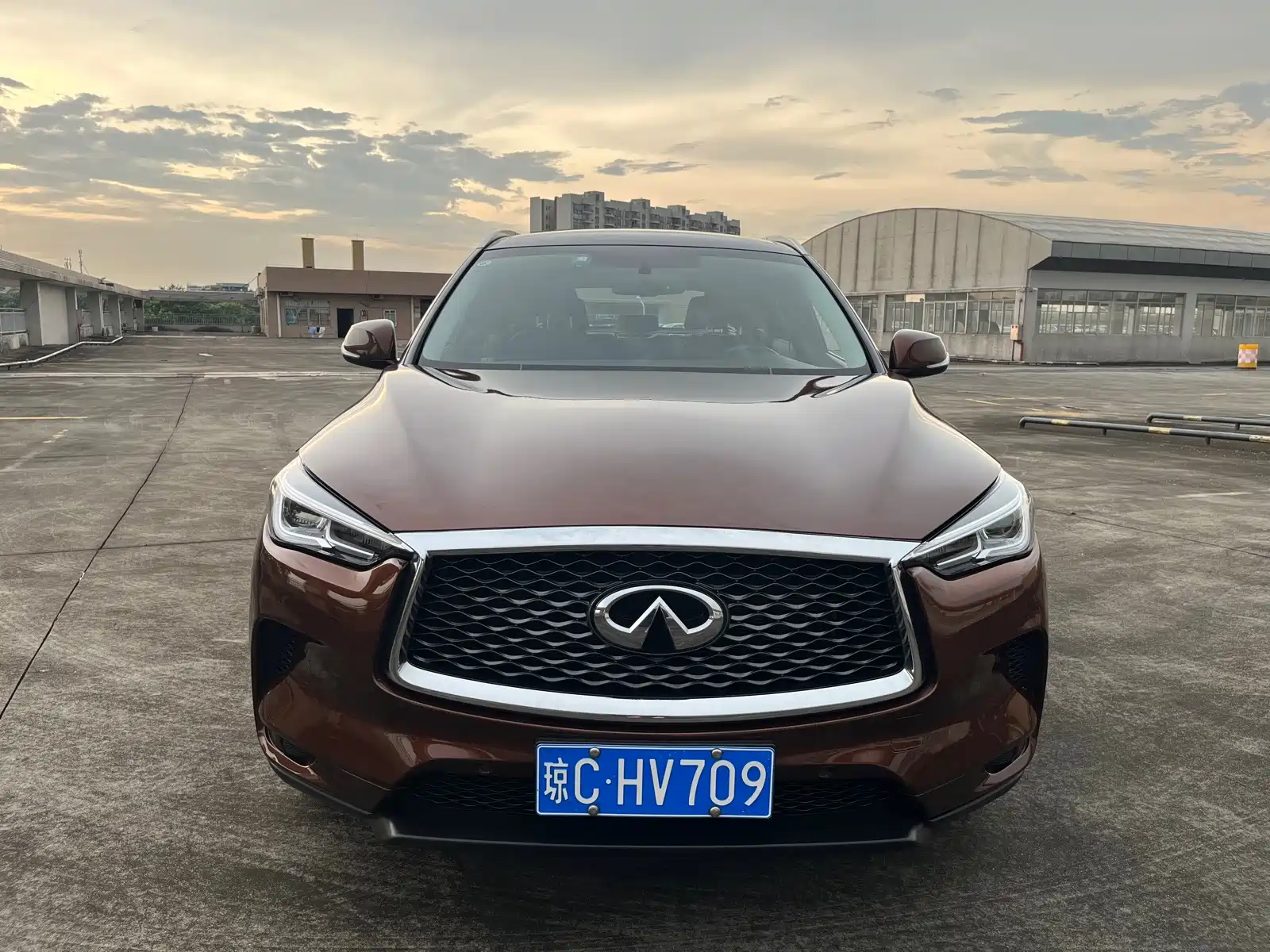 Photo 3 - Infiniti QX50