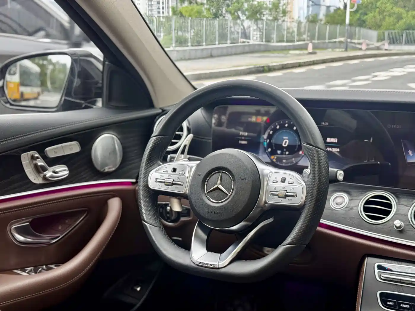 Mercedes-Benz E-Class 2020 Facelift E 300 L Sport Exclusive фото 7