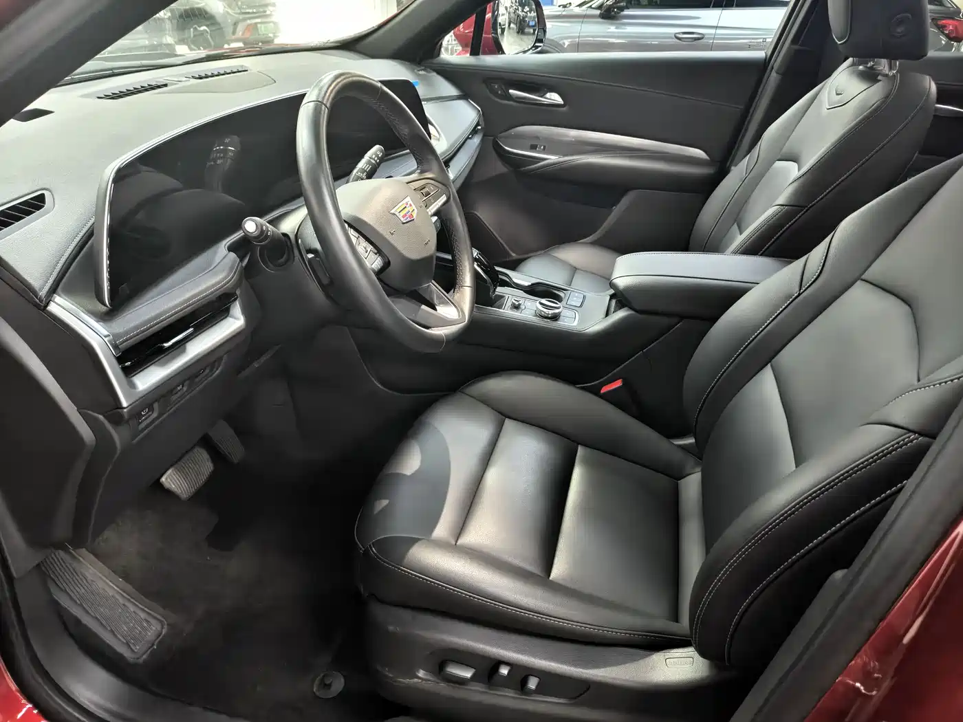 CADILLAC XT4