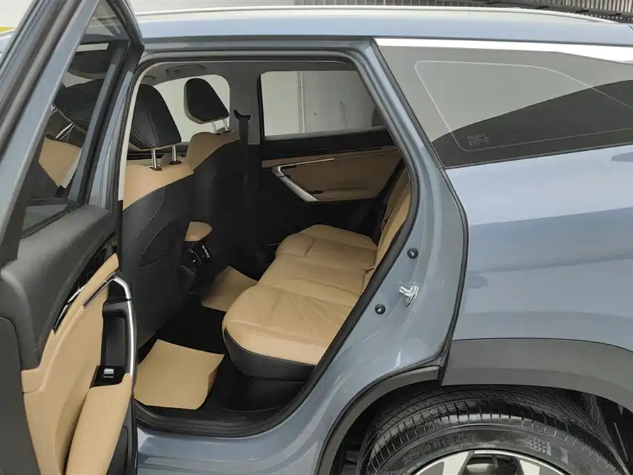 GEELY AUTOMOBILE BOYUE L