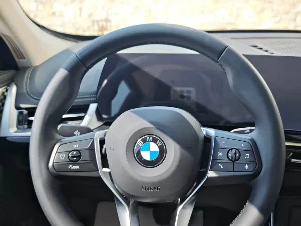 BMW X1 2025 sDrive25Li X Design Package фото 10